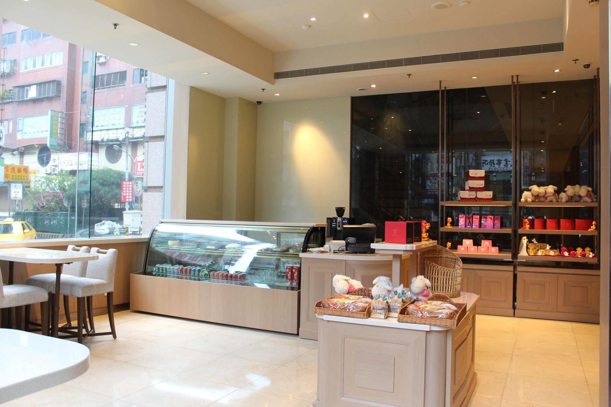 Chateau De Chine Hotel Taoyuan Esterno foto
